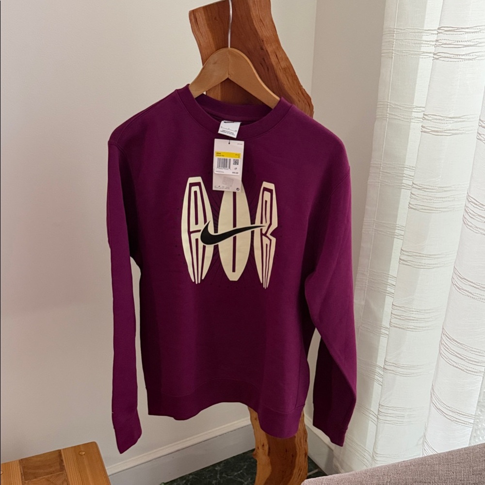 Nike Men’s Sweatshirt in Rich Purple